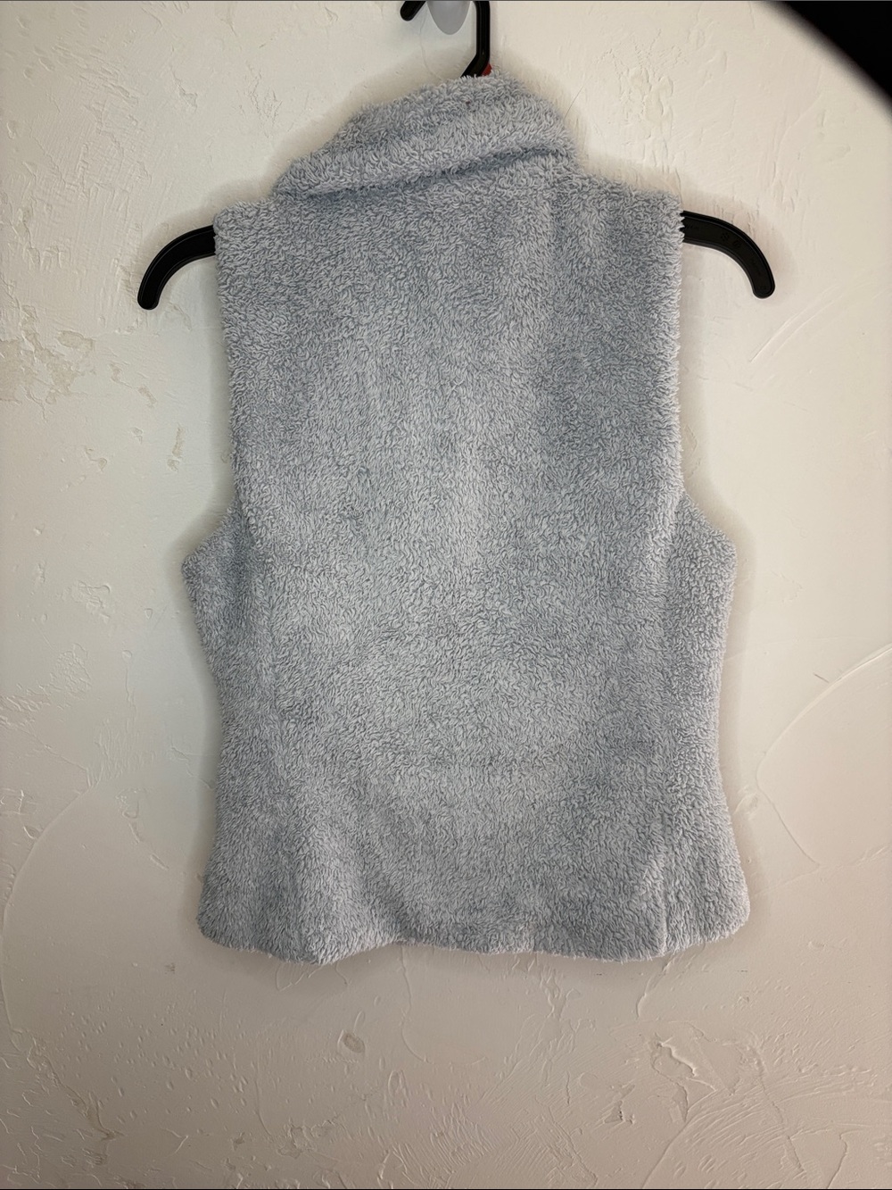 Patagonia Light Gray Fleece Vest with Logo - Picture 5 of 9